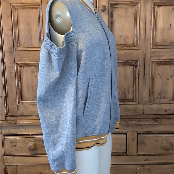 Cut-out shoulder sporty jacket - Picture 2 of 5